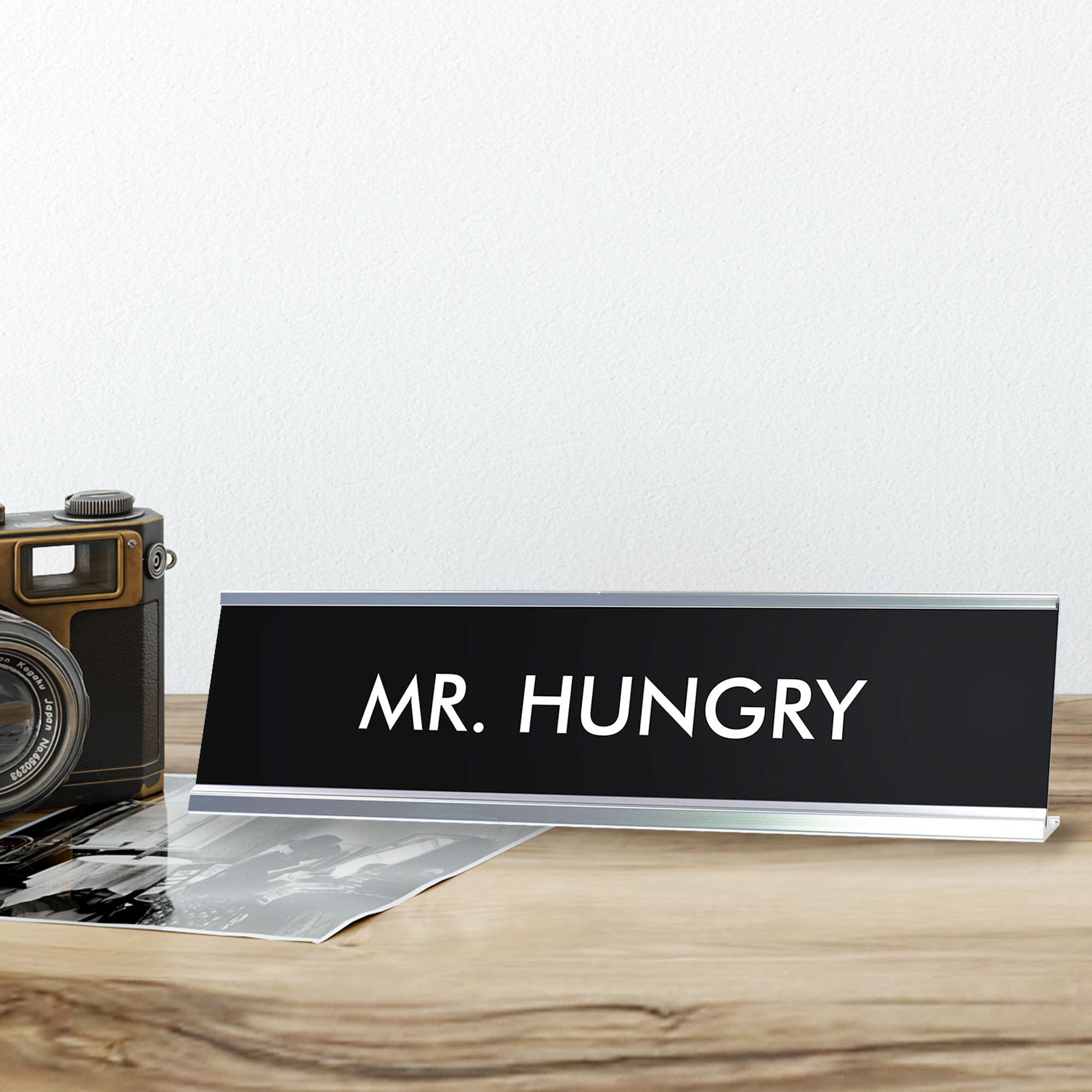 MR.HUNGRY Novelty Desk Sign